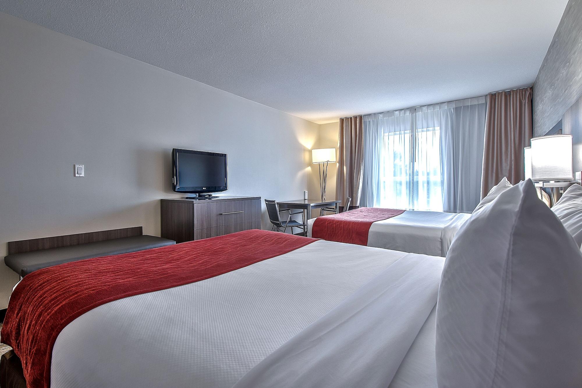 Comfort Inn & Suites South YYC Exteriör bild