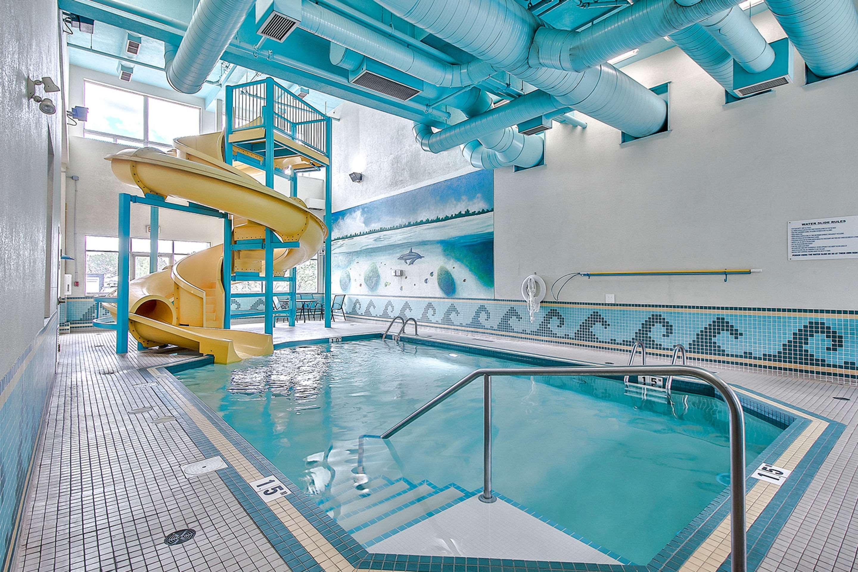Comfort Inn & Suites South YYC Exteriör bild